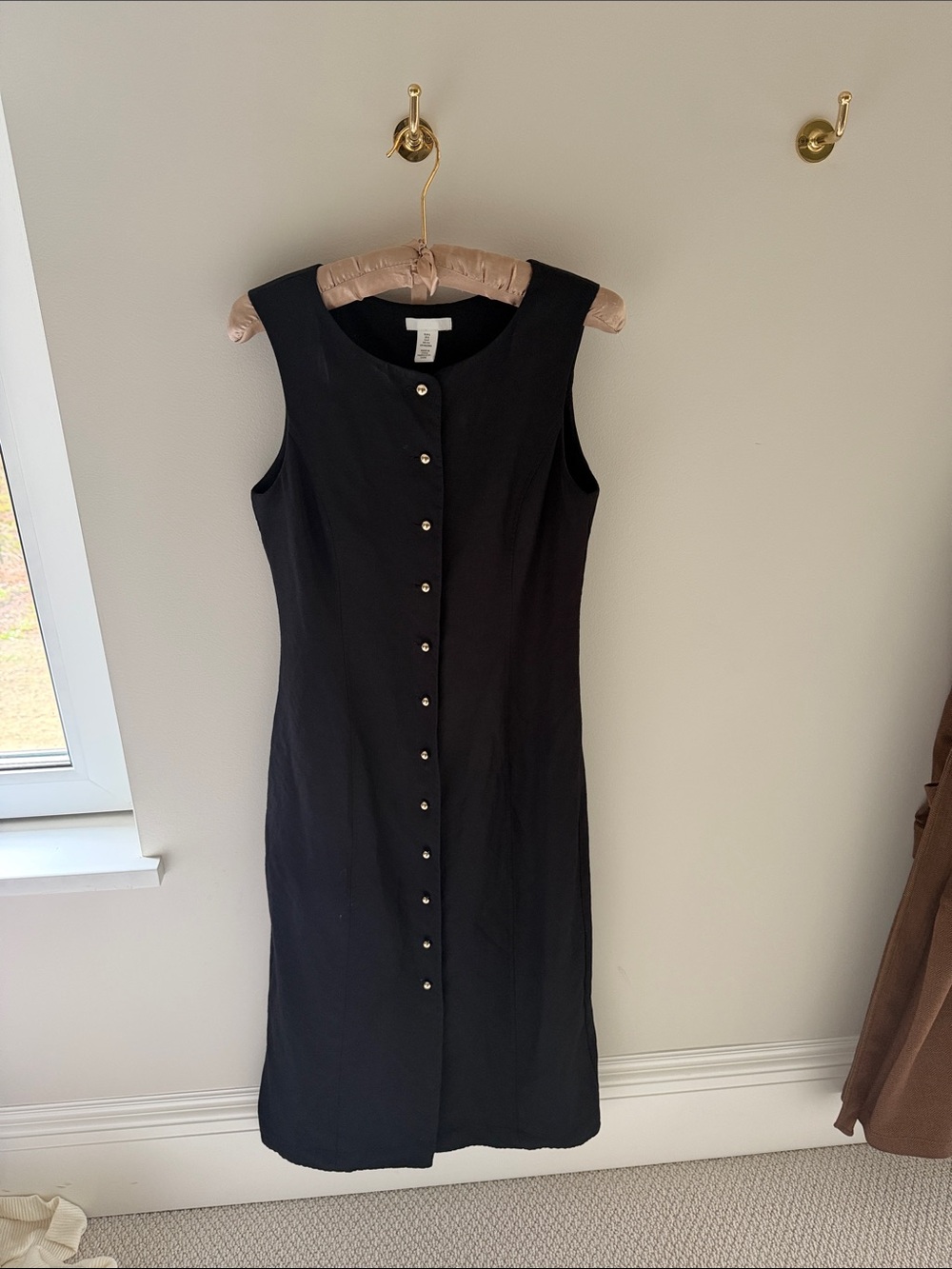 H&M Black Sleeveless linen Button-Front Midi Dress